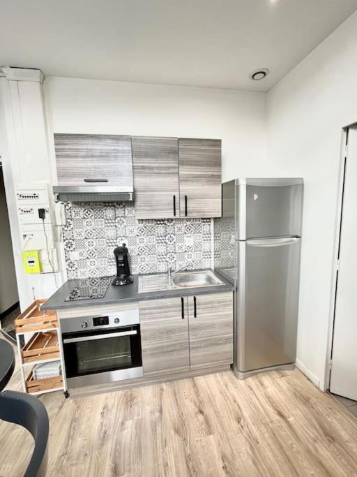 Appartamento Rome - Studio Meuble A Reims Esterno foto